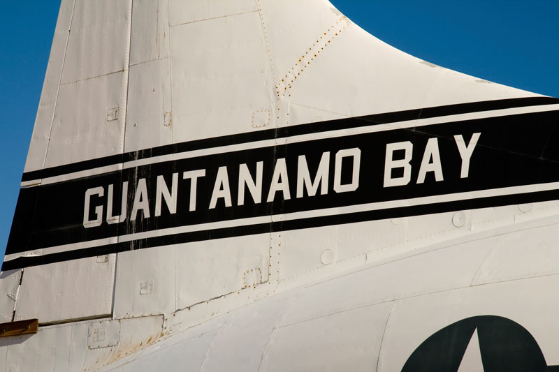 guantanamo-bay-plane